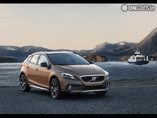 Volvo V40 Cross Country headed to India; Launch likely by March 2013