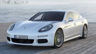 2013 Porsche Panamera facelift revealed