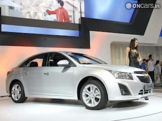 2013 Chevrolet Cruze facelift launched in India at Rs 13.75 lakh