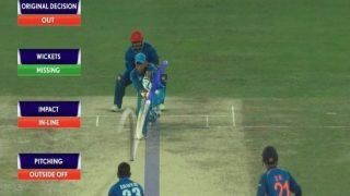 Asia Cup 2018 Super Four, India vs Afghanistan Match 5: MS Dhoni Finds Himself Unlucky, Gets a Wrong Decision From Umpire -- WATCH