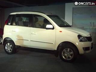Video - 2012 Mahindra Quanto being unveiled in Mumbai, India