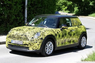 Spied: Next-generation Mini hatchback