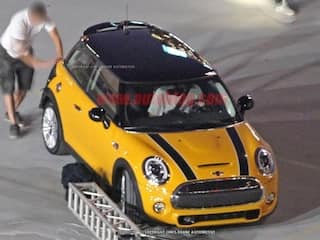 Scoop: 2014 MINI Cooper makes an undisguised appearance