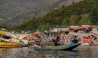 परिसीमन आयोग ने जम्मू के लिए 6 और कश्मीर के लिए 1 नई सीट का प्रस्ताव रखा, भड़के राजनीतिक दल; जानें किसने क्या कहा...