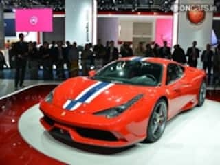 2013 Frankfurt Motor Show: Ferrari 458 Speciale comes to life