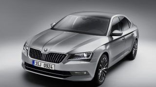 New 2016 Skoda Superb saloon India debut likely at 2016 Auto Expo