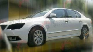 2013 Skoda Superb facelift spied in China