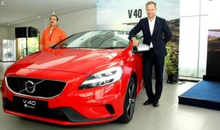 Volvo V40, V40 Cross Country 2017 launched in India; Price starts at INR 27.2 lakh