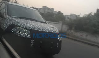 2018 Mahindra XUV500 Facelift Spy Images Reveal New Headlights & Front Design