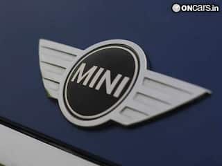 MINI sells 302 cars in 2012, plans to expand