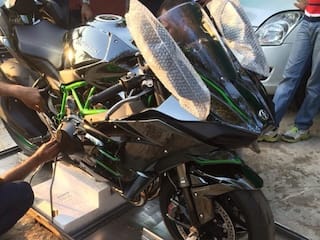 MS Dhoni Buys Ninja H2: Captain Cool Dhoni gifts himself a spanking new Kawasaki Ninja H2 hyperbike worth INR 29 lakh