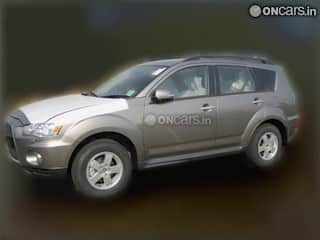 Mitsubishi Outlander 7 seater crossover officially launched for Rs 20.55 lakh