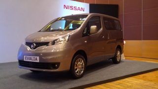 Nissan launches updated Evalia at Rs 8.78 lakh
