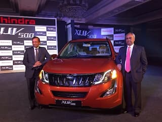 Mahindra XUV 500 Old Vs New: Features and specifications comparison