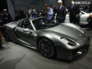 2013 Frankfurt Motor Show: Porsche 918 Spyder makes first appearance in production ready avatar
