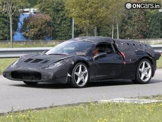 Spy Shots - 2014 Ferrari Enzo successor test mule