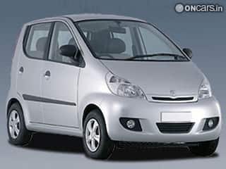 Live: 2012 Bajaj RE60 unveiling in New Delhi