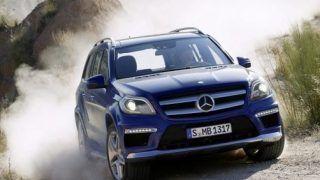 2012 Mercedes Benz GL-class official images leaked