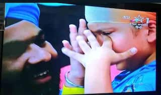 Ind Vs Afg: टाई मुकाबले का सुपरस्‍टार बना भारतीय क्रिकेट का यह नन्‍हा फैन, भज्‍जी-भुवी ने दिया दिलासा