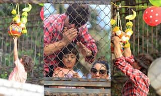 Shah Rukh Khan Breaks Dahi Handi With AbRam And Gauri on Janmashtami (Pics)