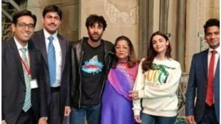 Brahmastra : Alia Bhatt And Ranbir Kapoor Stand Close to Karan Johar's Mother And Smiles For The Camera