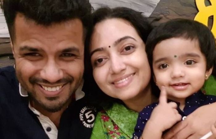 Balabhaskar's daughter dies in road accident in Thiruvananthapuram; violinist, wife remain critical Balabhaskar's daughter dies in road accident in Thiruvananthapuram; violinist, wife remain critical