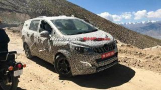 Mahindra U321 (Toyota Innova Crysta Rival) Interior & Exterior Revealed in New Spy Images; Price in India, Launch Date, Specs & Features