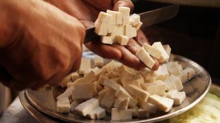 Feeling Hungry But Guilty About Late Night Snacking Study Says