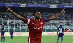 NorthEast United Defeats Chennaiyin in Seven Goal ISL Thriller, Ogbeche Nets Hattrick