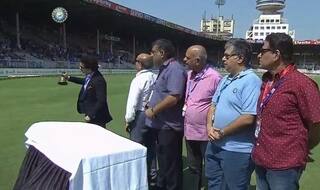Sachin Tendulkar Rings Bell Before Brabourne Stadium's First International Match in Nine Years