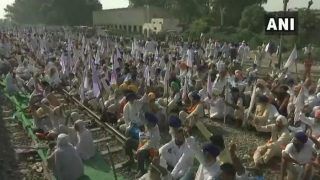 Punjab: Farmers in Batala Block Railway Track in Protest; CM Meets PM Modi Seeking Compensation in Lieu of Stubble Burning