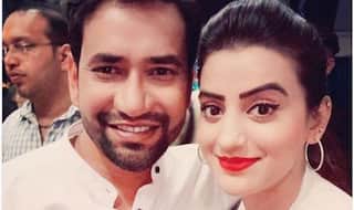 Akshara Singh's Picture With Her 'Favourite' Nirahua is Unmissable