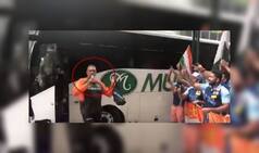 'Binge Time'! Shastri Drinking Beer After India Script History at MCG Hogs Limelight | WATCH