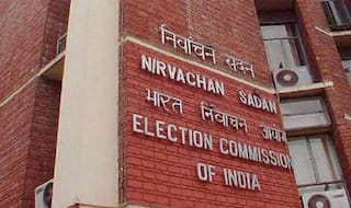 EC Issues Notice to Rahul For Violation of Model Code of Conduct Over NYAY Scheme