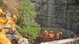 Meghalaya Miners Rescue Operation: Navy, NDRF Personnel Enter 370-foot Deep Shaft to Measure Water Level