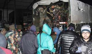 Indian Army Rescues 3,000 Tourists Stranded in Higher Reaches of Sikkim