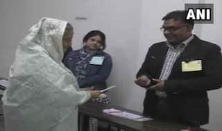 बांग्लादेश: संसदीय चुनाव के लिए वोटिंग जारी, क्या चौथी बार PM बनेंगी हसीना?