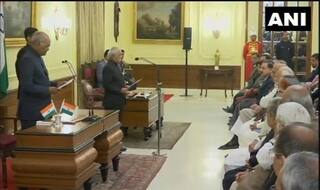 सुधीर भार्गव ने देश के नए मुख्य सूचना आयुक्त के तौर पर ली शपथ, PM मोदी भी रहे मौजूद