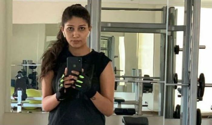 Haryanvi Sizzler And Chetak Fame Sapna Choudhary Looks Hot AF in Post-Workout Picture, Take a Look Haryanvi Sizzler And Chetak Fame Sapna Choudhary Looks Hot AF in Post-Workout Picture, Take a Look