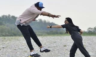 Girl Power! Sunny Leone Defeats Rannvijay Singh as She Becomes Marvel Superhero