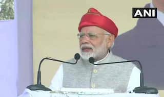 सोलापुर में पीएम मोदी ने कहा- विधेयक पारित होना झूठ फैलाने वालों को मुंहतोड़ जवाब