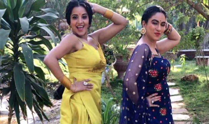 Bhopjuri Hot Actress Monalisa Performs a Sexy Thumka With Dukaayan Priya Malik, Posts Fun Boomerang on Instagram Bhopjuri Hot Actress Monalisa Performs a Sexy Thumka With Dukaayan Priya Malik, Posts Fun Boomerang on Instagram