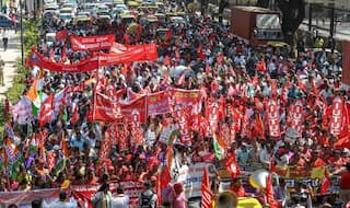 Two-Day Bharat Bandh: Day 1 Evokes Mixed Response, Violence Reported in 5 States; Strike to Continue Today