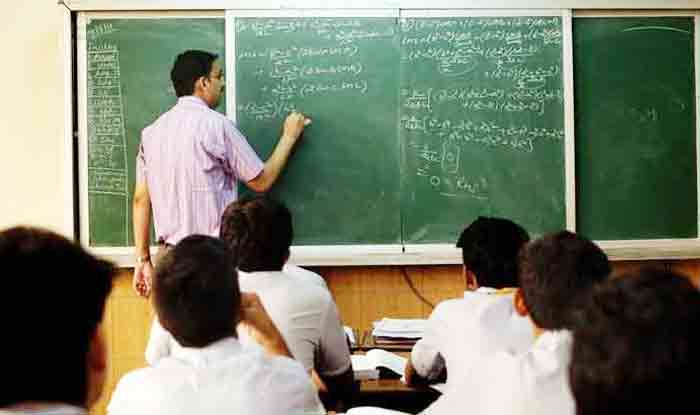 COVID-19 Positive Indian Teachers in Dubai Take Classes While in Quarantine