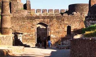 राजस्थान के इस महल में छुपे हैं कई अनसुने राज, जिनसे आप अब तक हैं अनजान