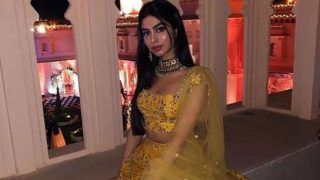 Khushi Kapoor Looks Bollywood Ready as She Poses For Pictures at Wedding in Rajasthan