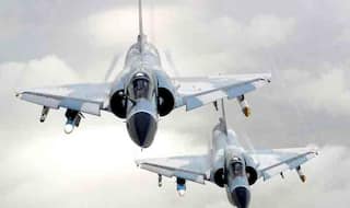 Air Strike के लिए सटीक लड़ाकू विमान है MIRAGE 2000, इन खूबियों की वजह से किया इस्तेमाल
