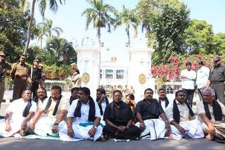 Puducherry CM Spends Night Outside L-G Residence, Says Kiran Bedi Should Mend Her Ways