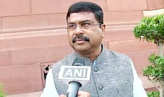 Kolkata Crisis: If Mamata is so Fearless, Why is She Opposing it, Asks Dharmendra Pradhan