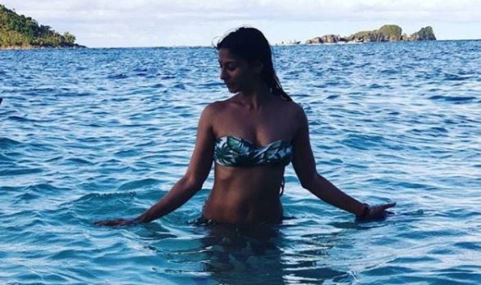 Tanishaa mukerji bikini Clearance